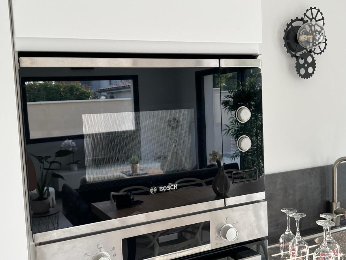 Gaia: Private Near Eurexpo & Airport Genas